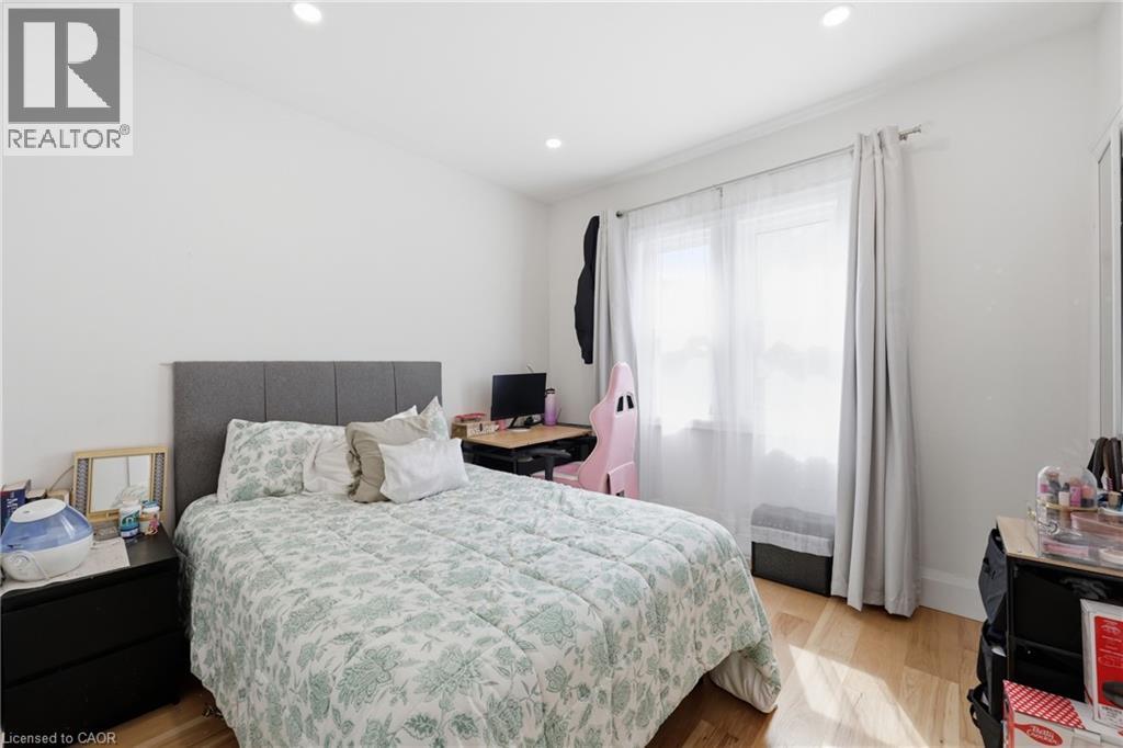 129 JACKSON Street W - 13