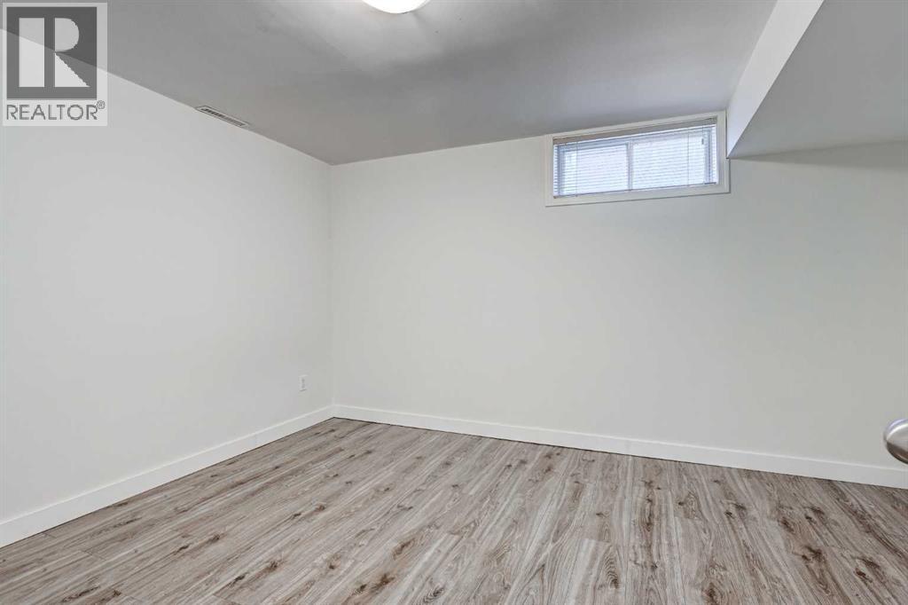 Single Family House Bungalow for Sale in  Fleetwood Drive SE Fairview Calgary 