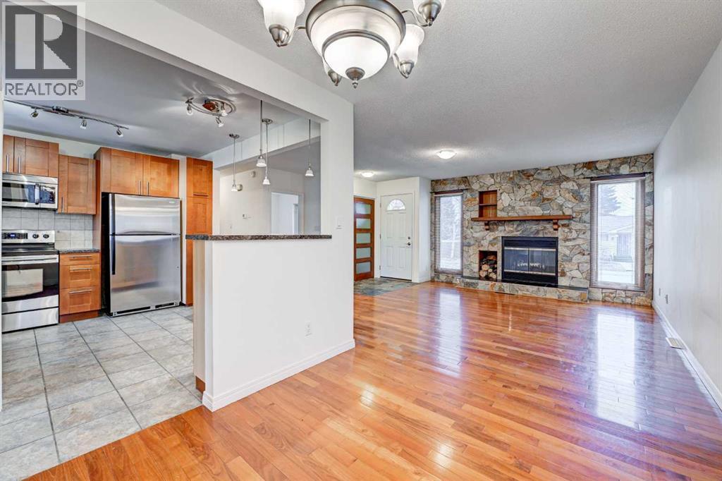 Single Family House Bungalow for Sale in  Fleetwood Drive SE Fairview Calgary 