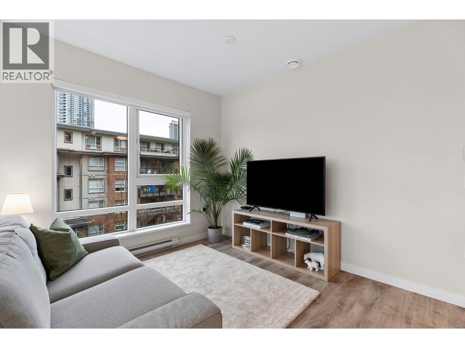 315 615 COTTONWOOD Avenue - photo 2