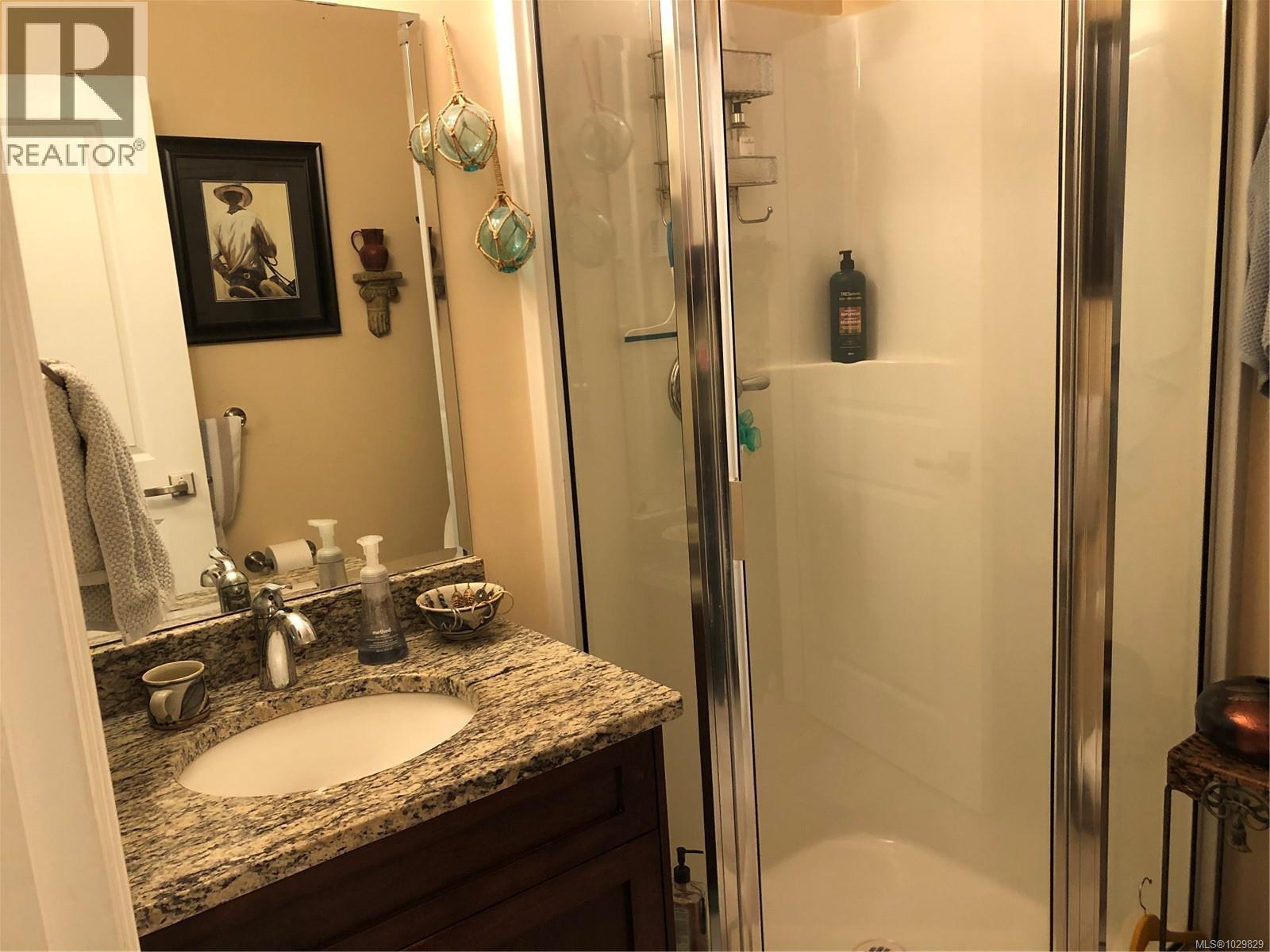 203 9717 First Street, Sidney