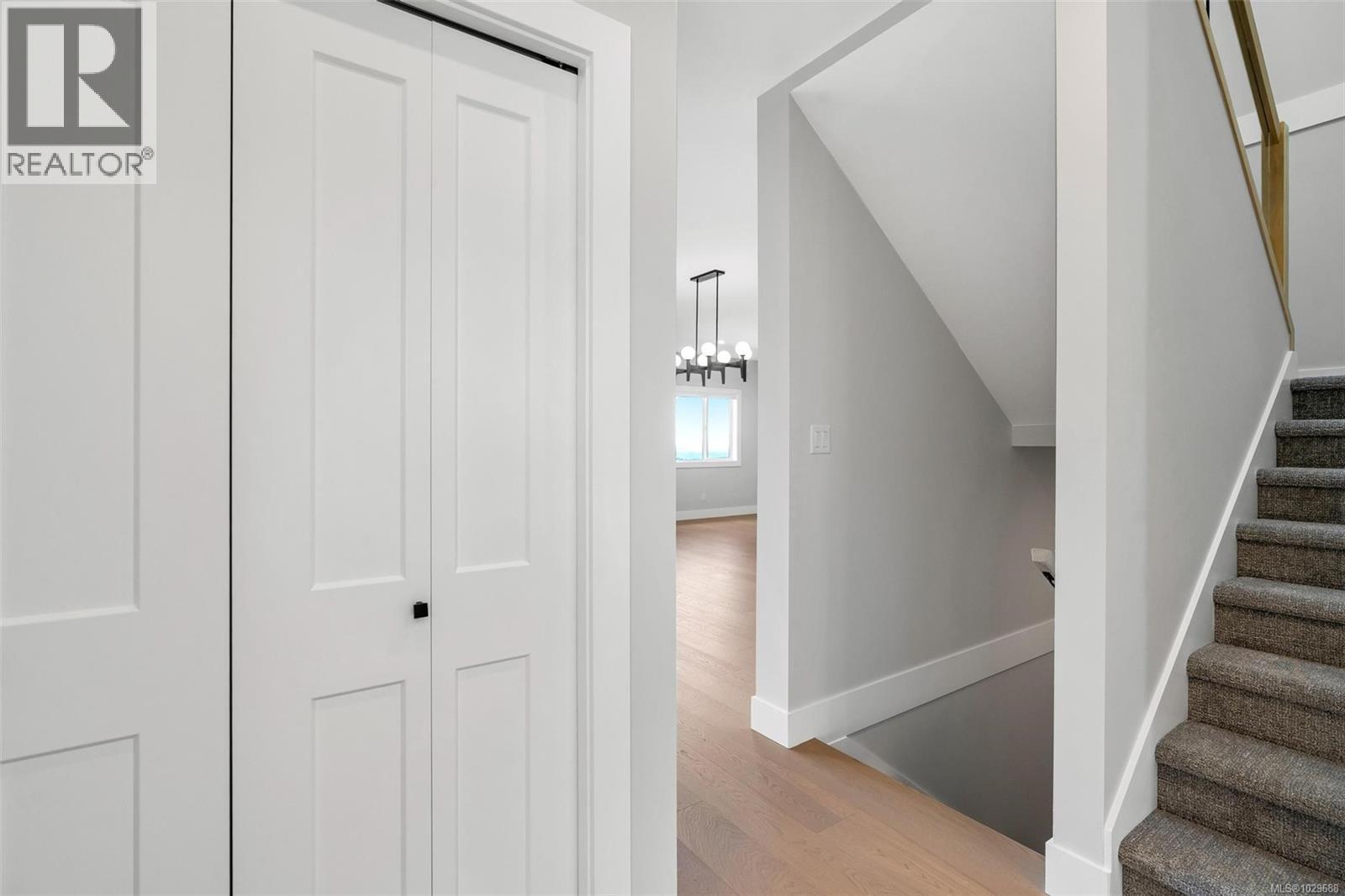 1402 SANDSTONE LANE - 20