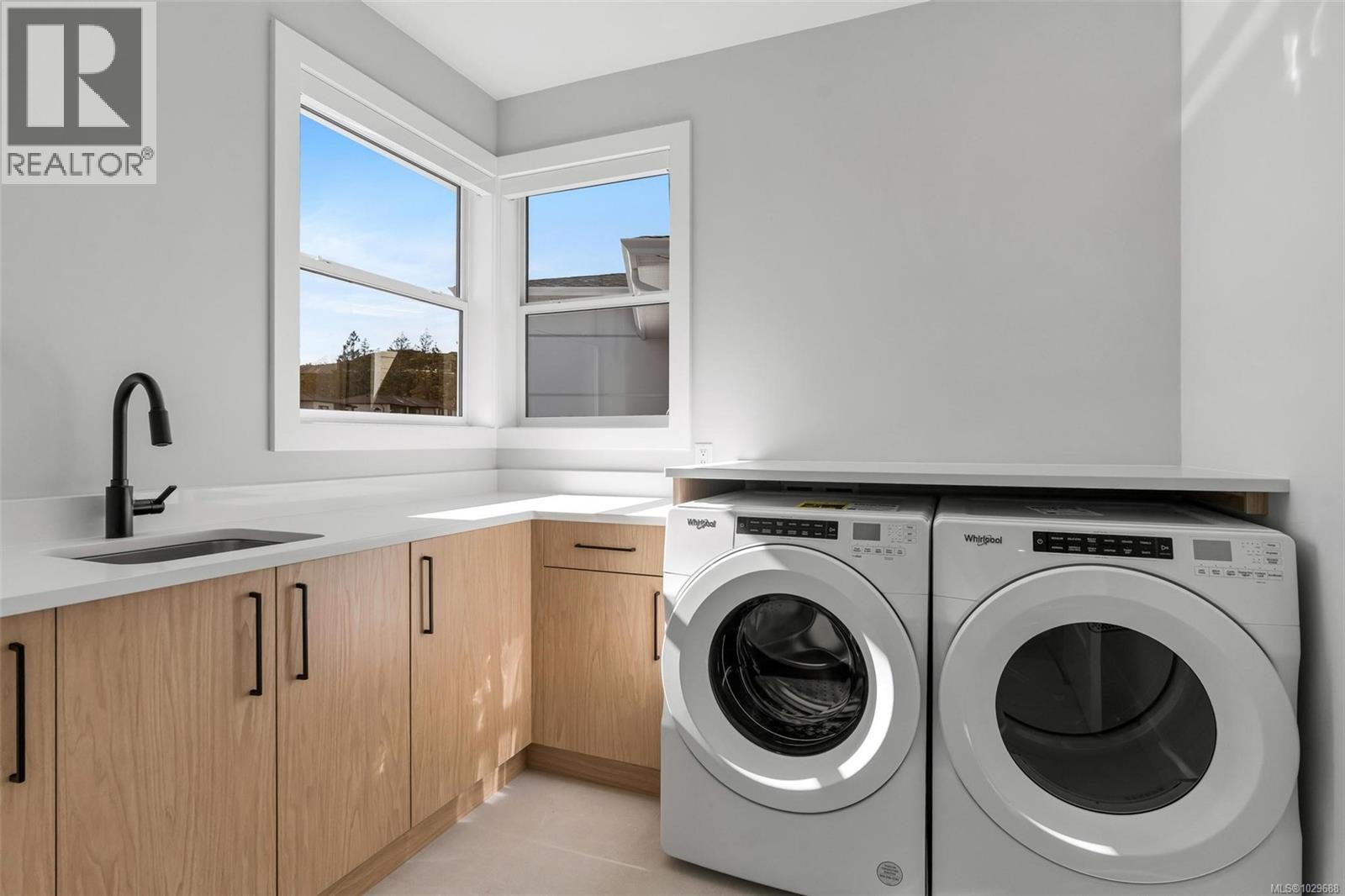 1402 SANDSTONE LANE - 43