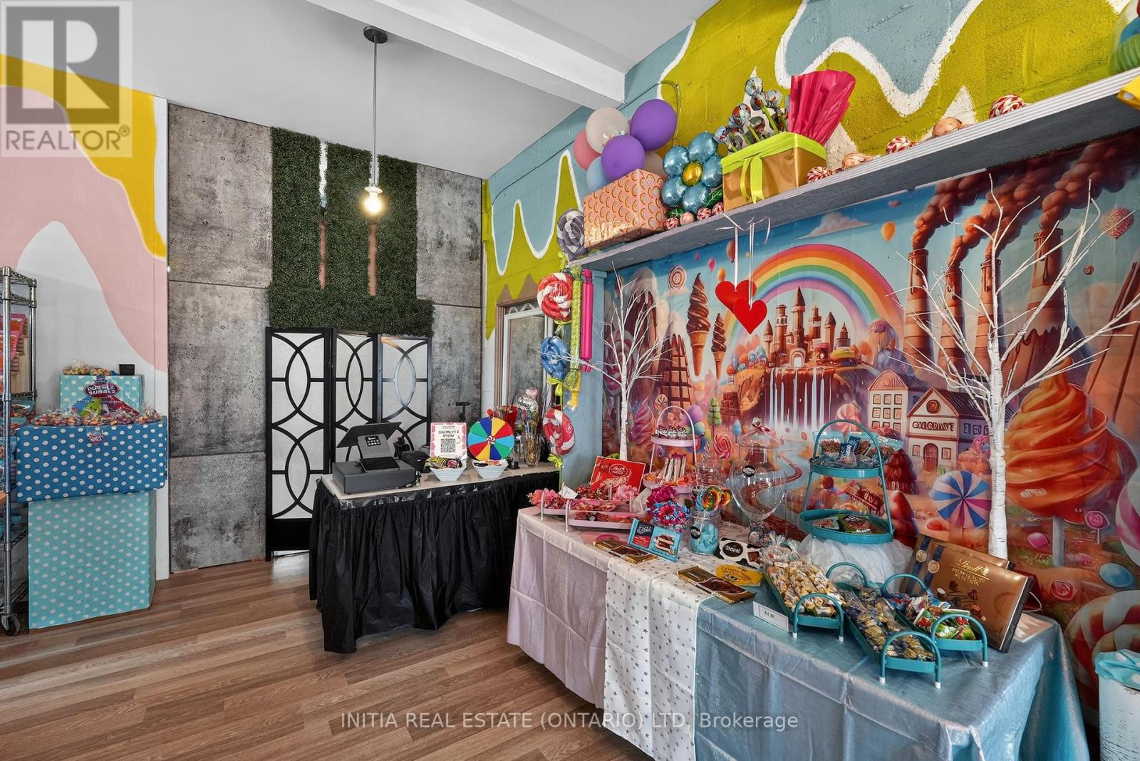 3911 WAREHOUSE STREET Property Photo