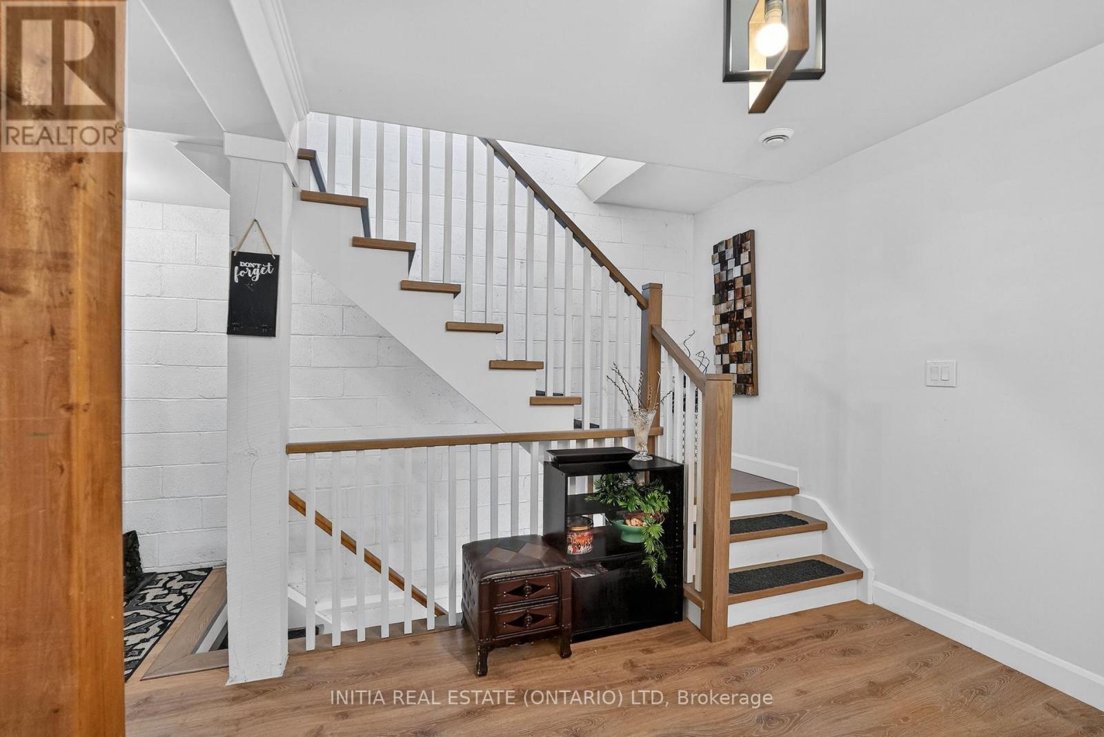 3911 WAREHOUSE STREET Property Photo