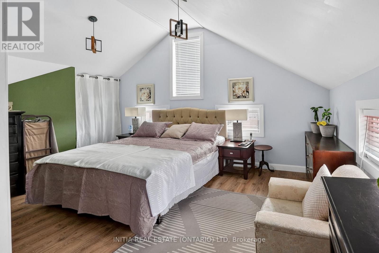 3911 WAREHOUSE STREET Property Photo