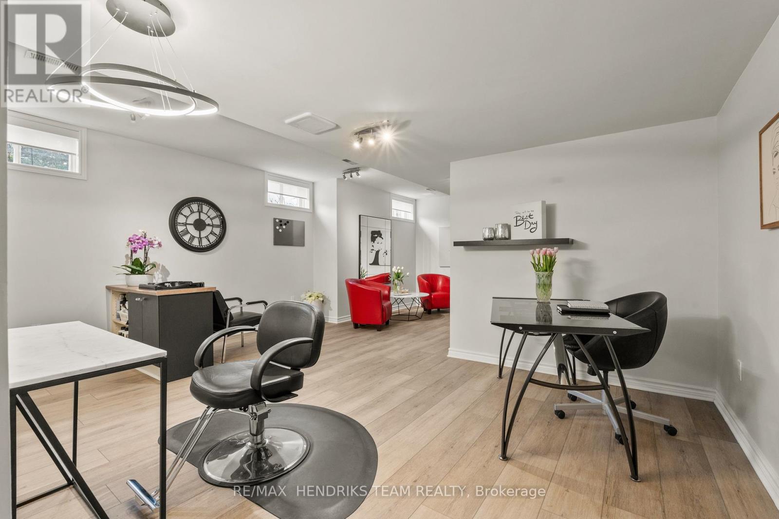 8152 WESTMINSTER DRIVE, Niagara Falls (Mt. Carmel), Ontario