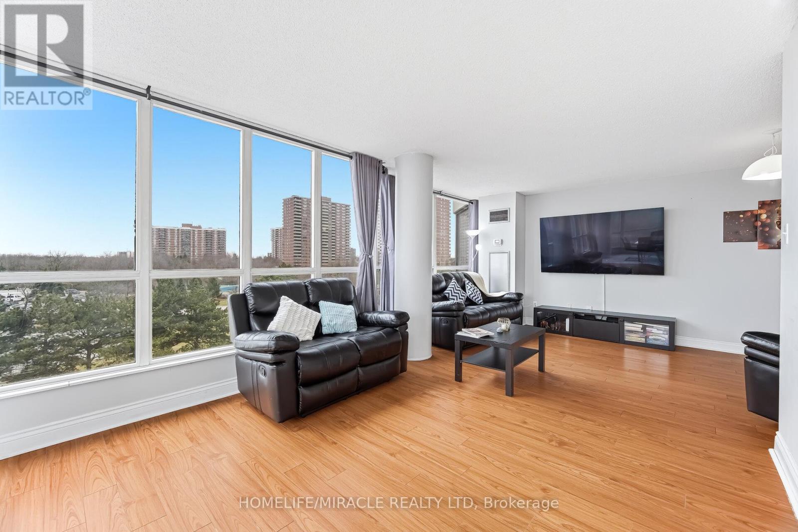 #502 1 ROWNTREE ROAD - 11