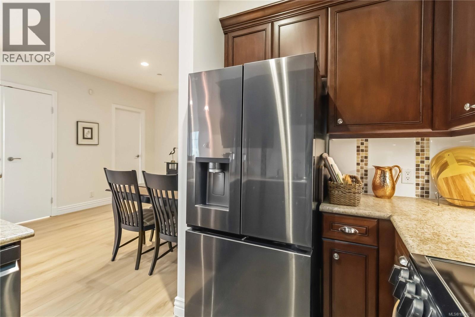 #311 1325 BEAR MOUNTAIN PKWY - 8