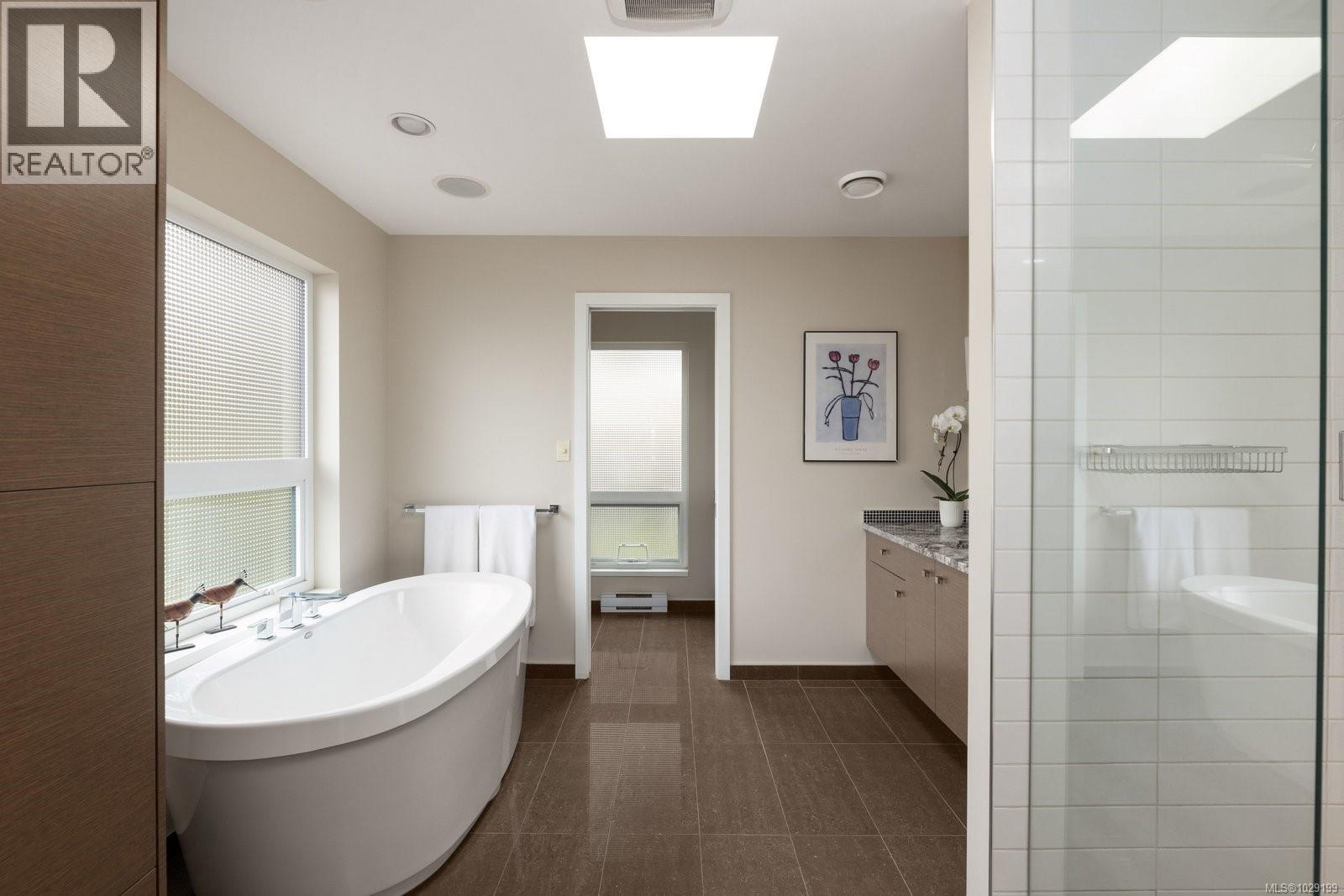 409 Chadwick Pl, Victoria