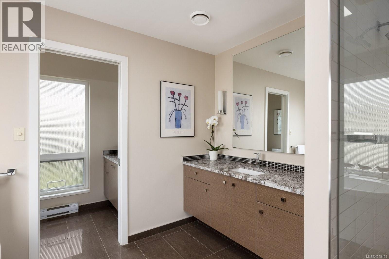 409 Chadwick Pl, Victoria