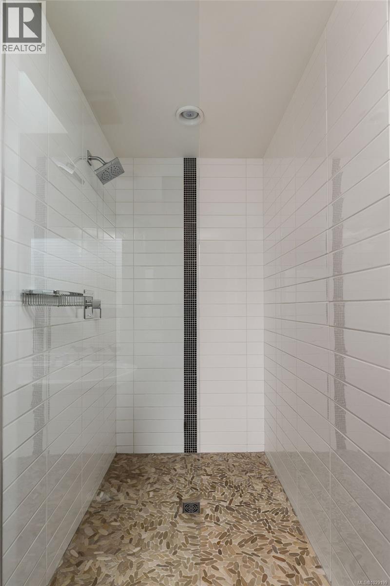 409 Chadwick Pl, Victoria