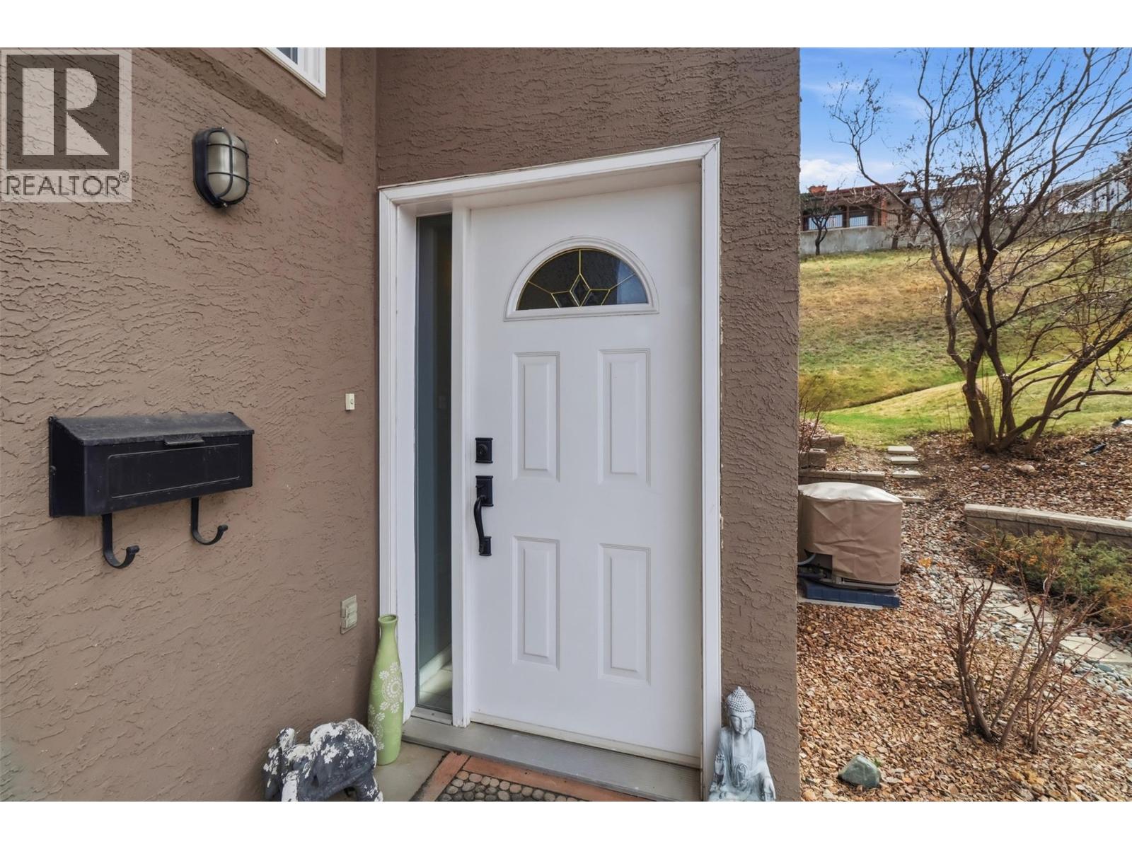 #39 255 PEMBERTON Terrace - 38