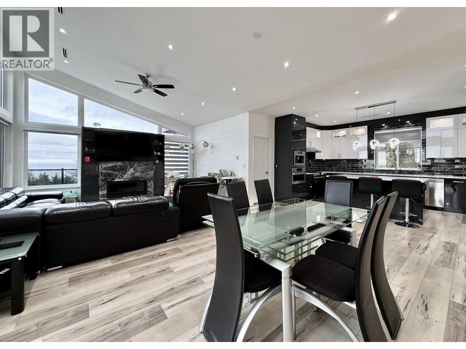 1496 BONNIEBROOK HEIGHTS ROAD, Gibsons