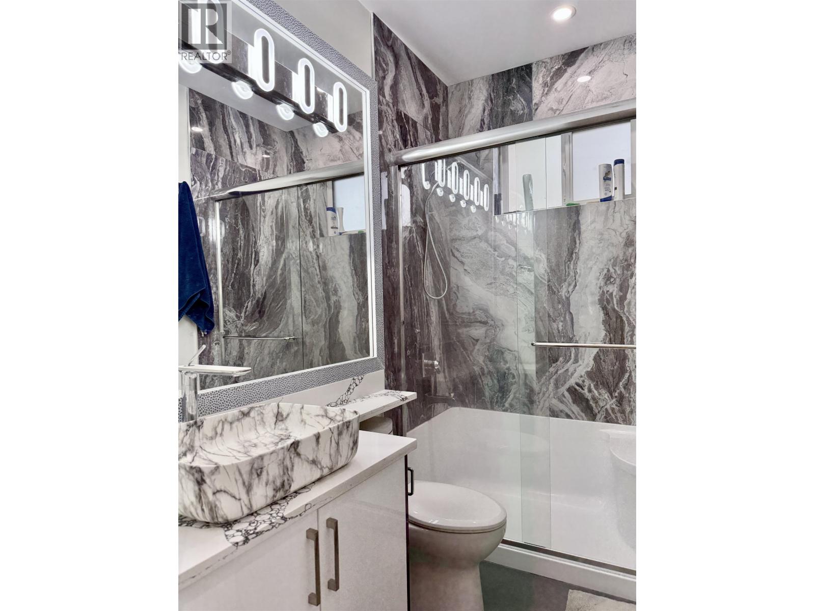 1496 BONNIEBROOK HEIGHTS ROAD, Gibsons