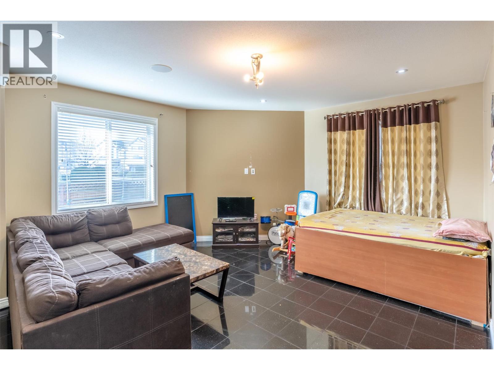 #102 297 WATERFORD Avenue - 9