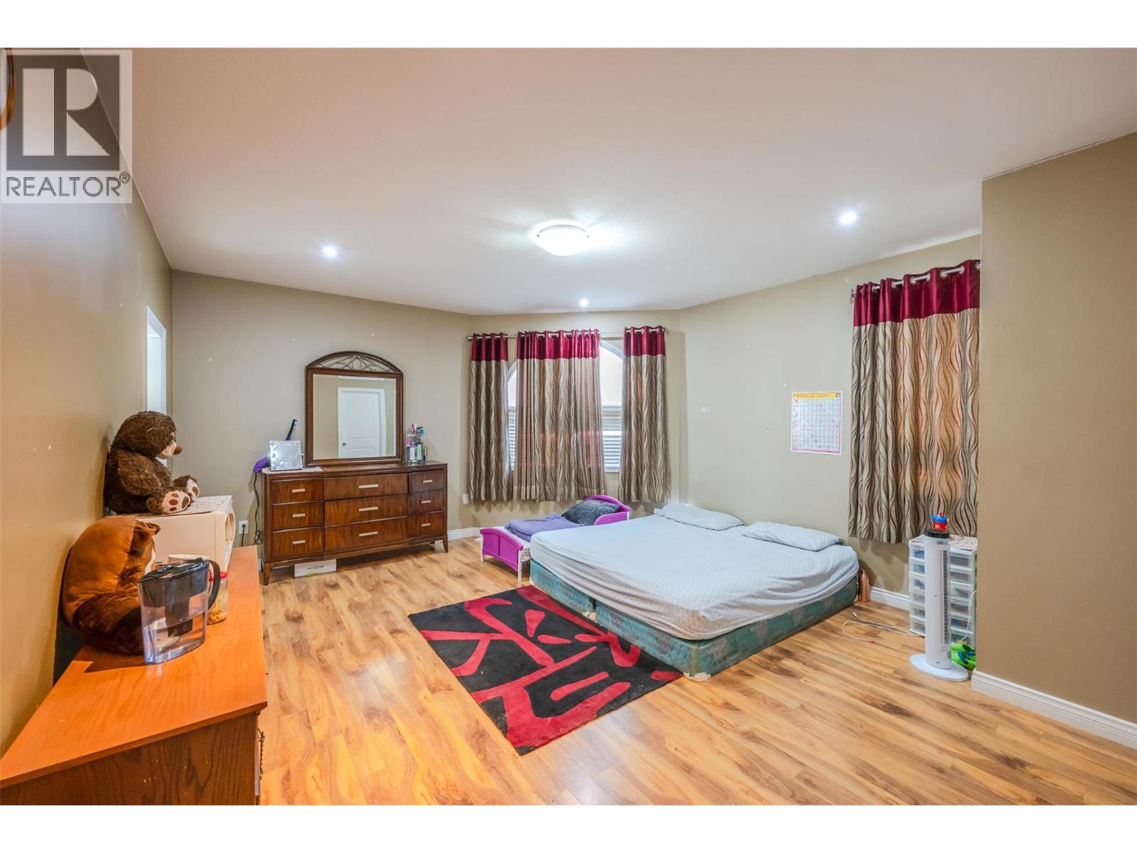 #102 297 WATERFORD Avenue - 29