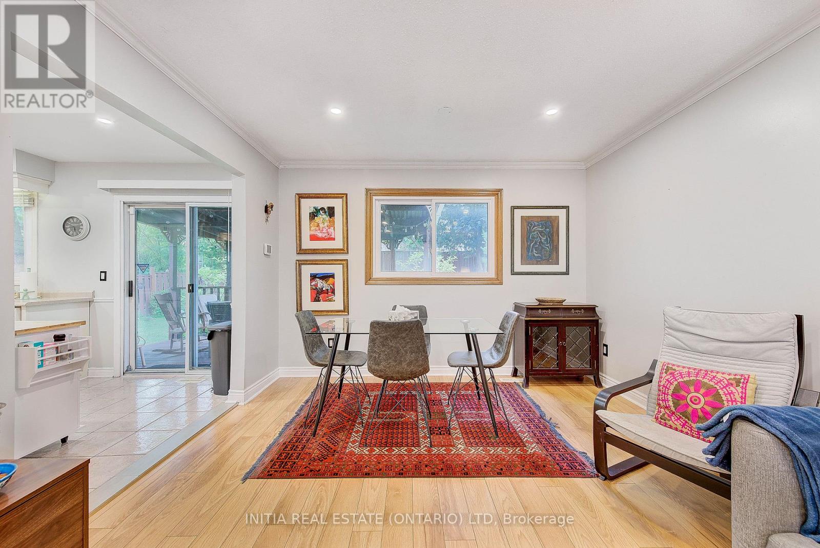 296 CASTLEGROVE BOULEVARD - 11