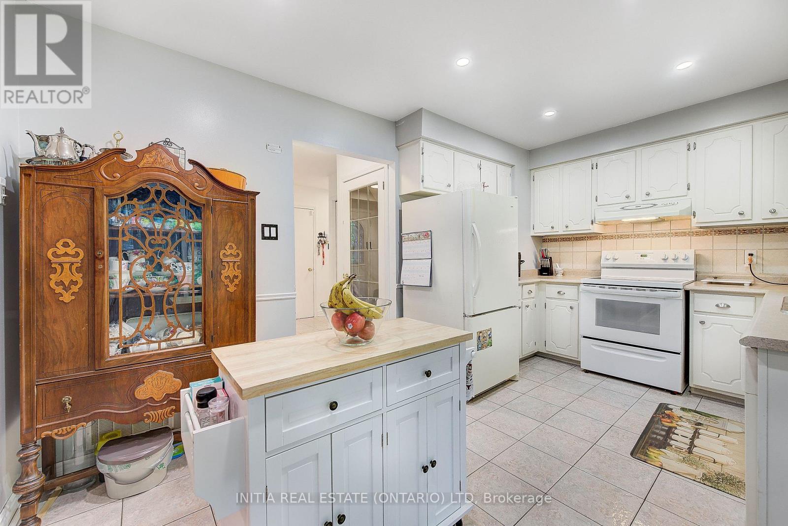 296 CASTLEGROVE BOULEVARD - 14