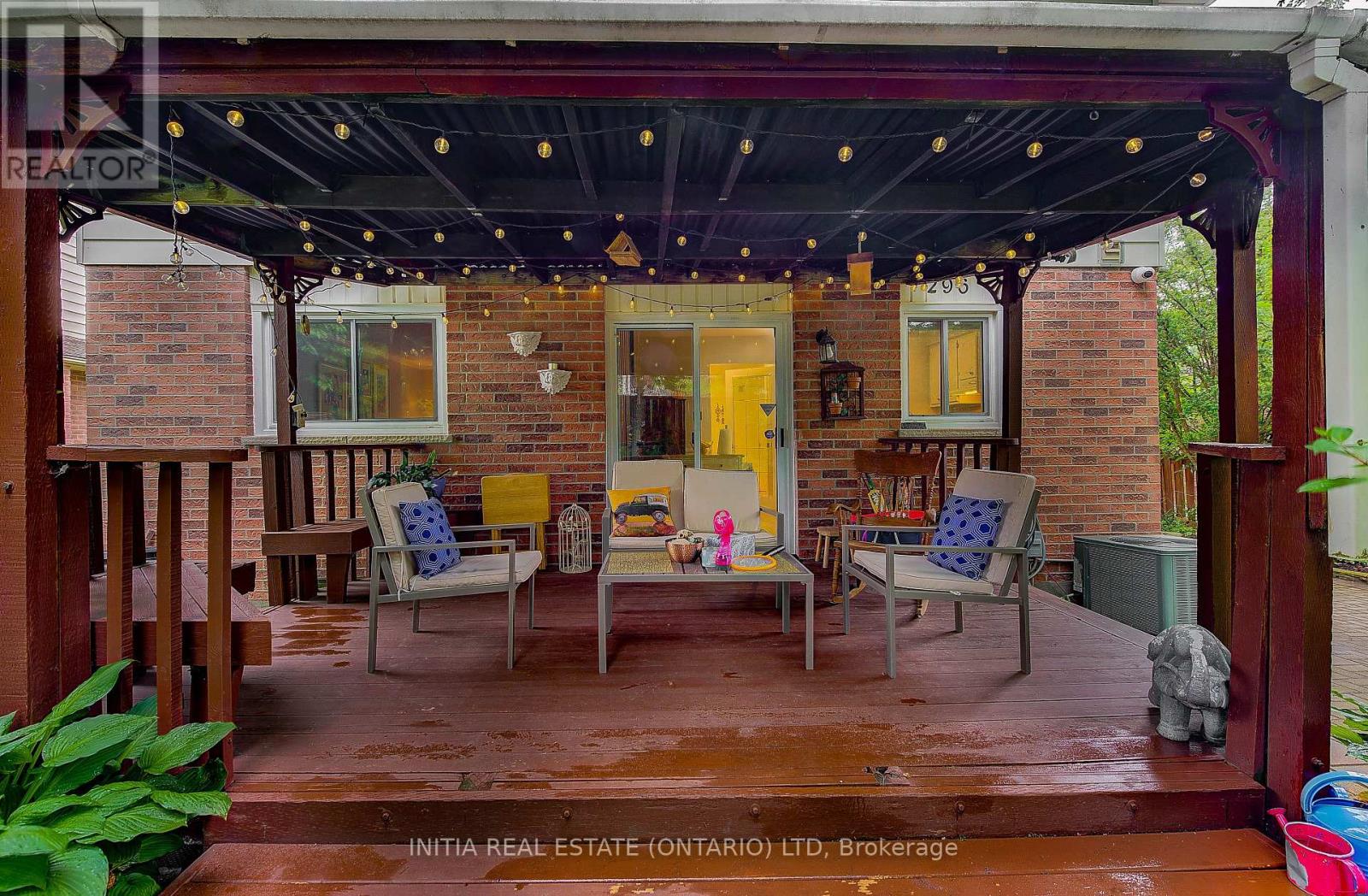 296 CASTLEGROVE BOULEVARD - 35