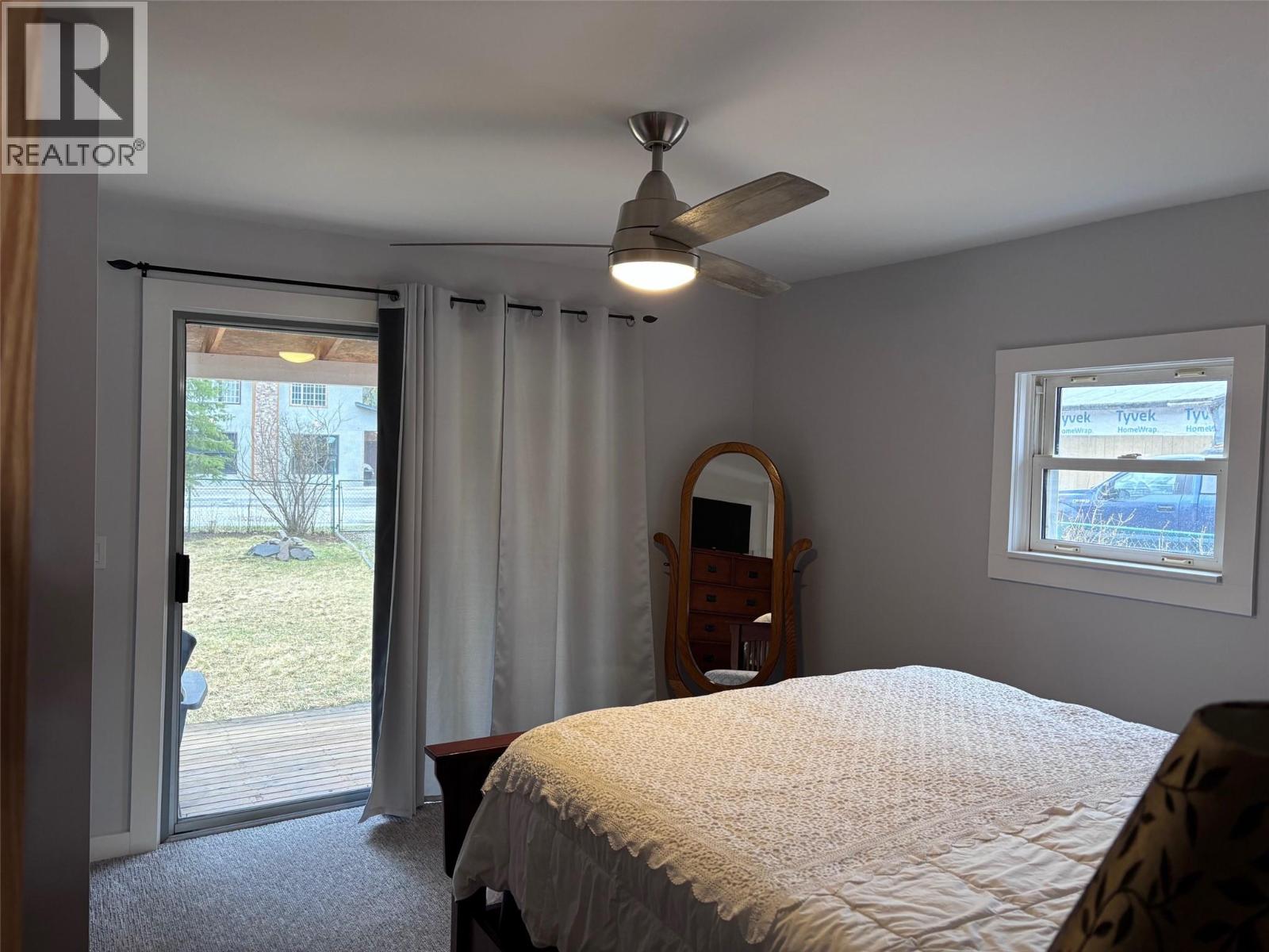 90 2nd Avenue, Beaverdell