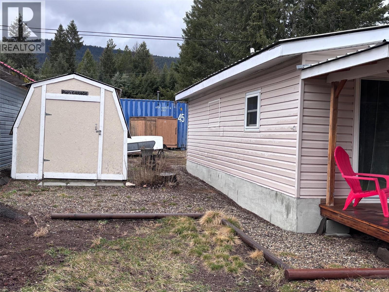 90 2nd Avenue, Beaverdell