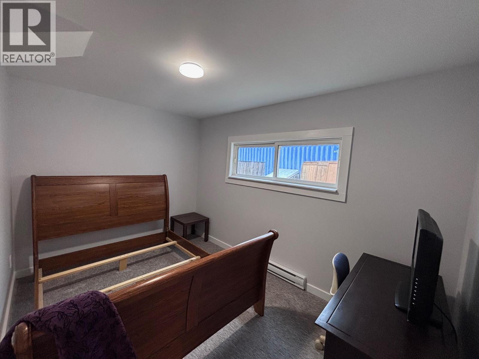 90 2nd Avenue, Beaverdell