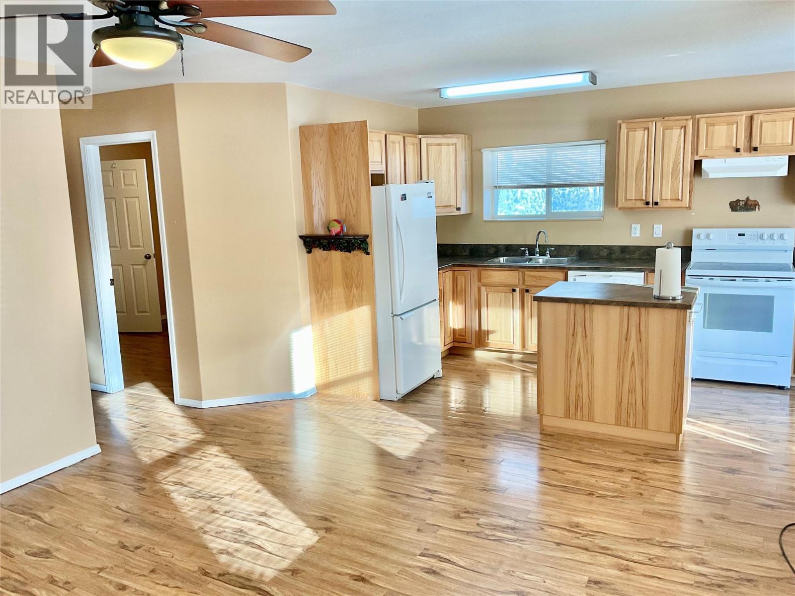 547 Eighth Avenue, Midway