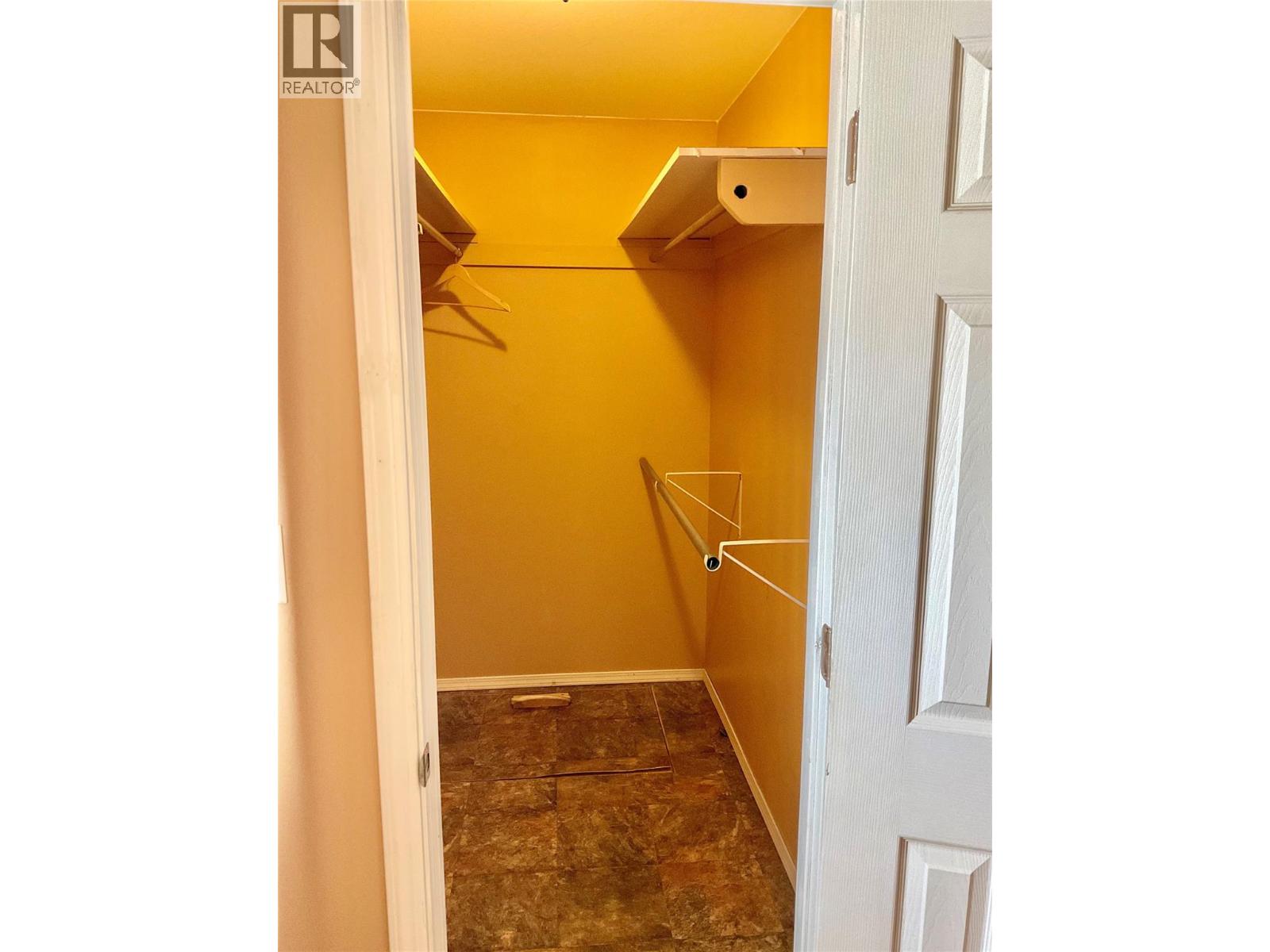 547 Eighth Avenue - 22