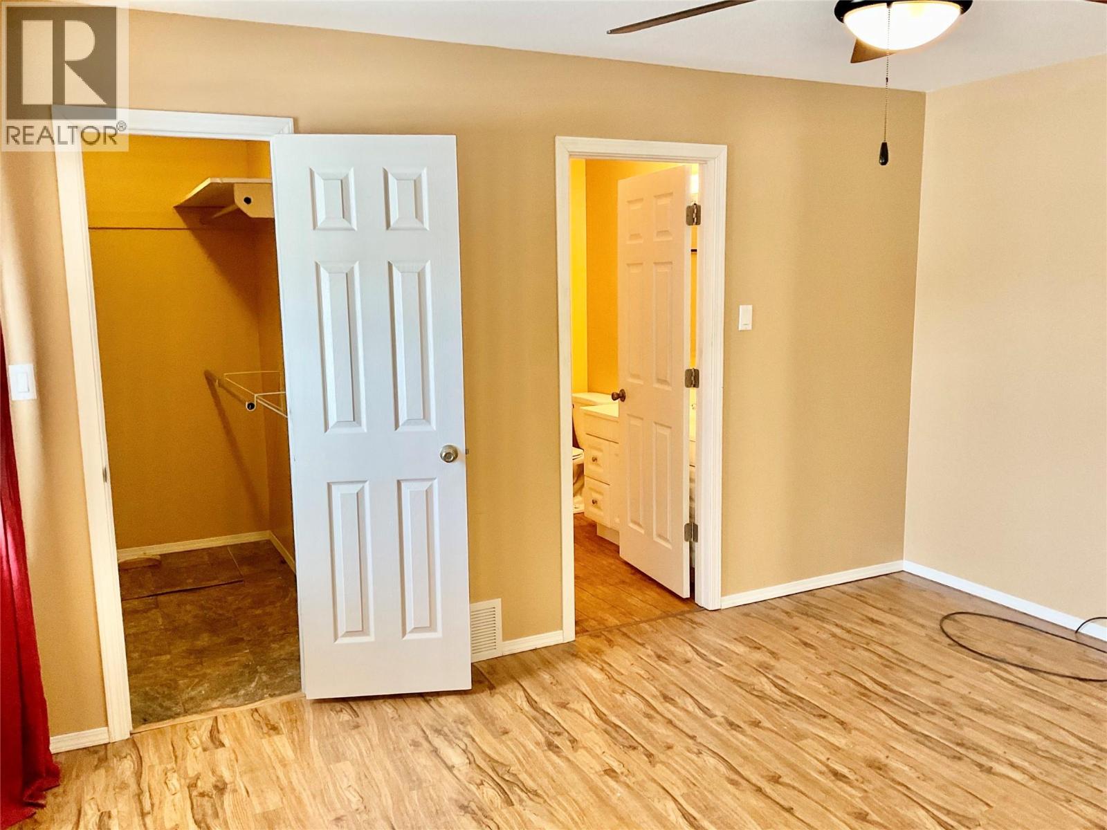 547 Eighth Avenue, Midway