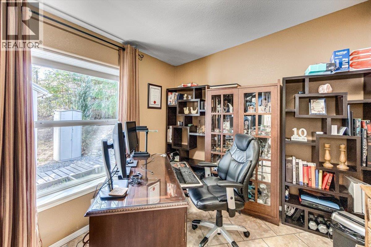 1601 BEECH ROAD - 12