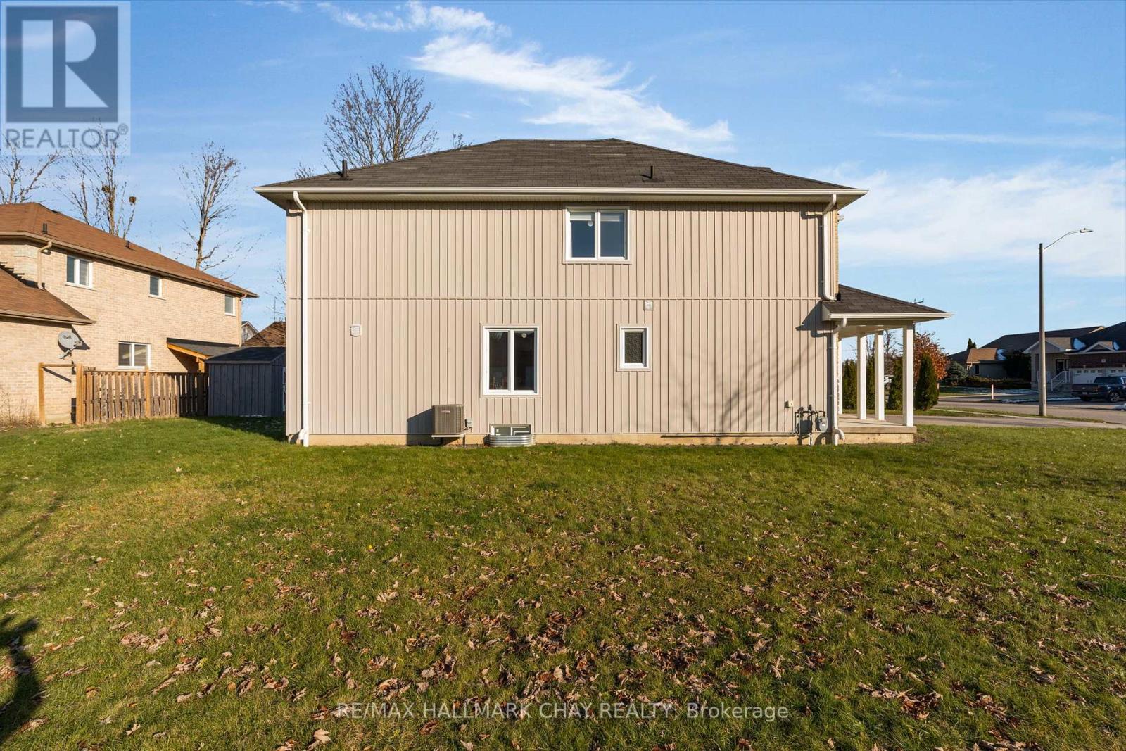 9 MANCINI DRIVE - 33