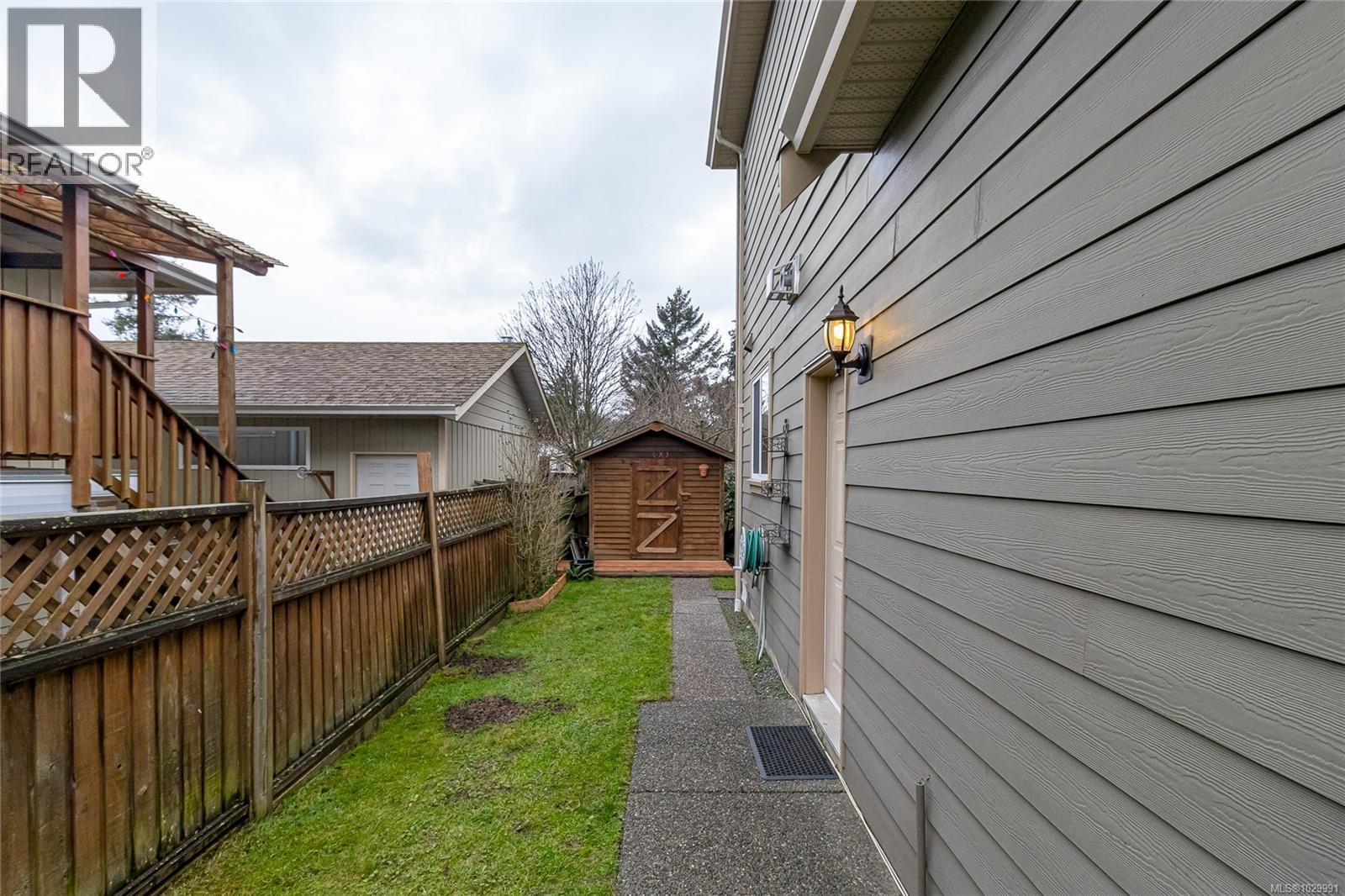  3370 Alfred Place, Colwood