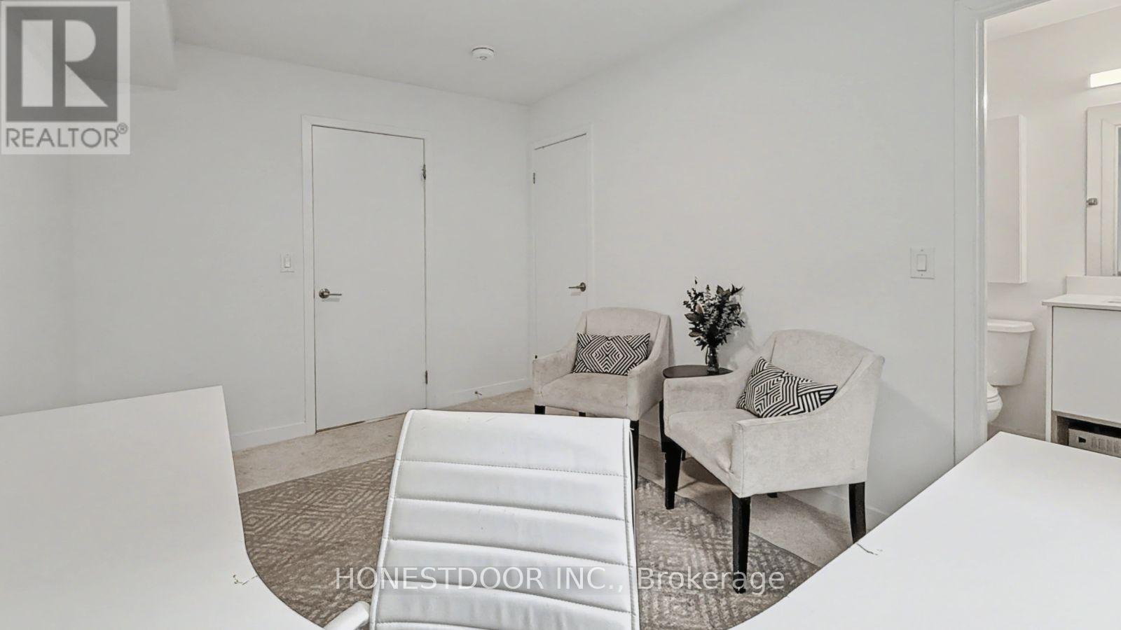 #26 1095 COOKE BOULEVARD - 28