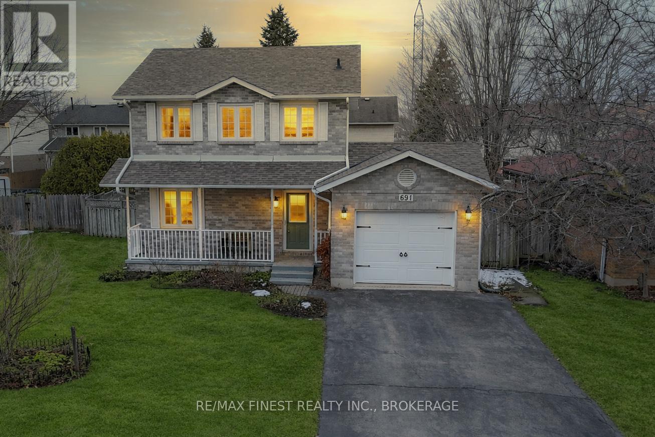 691 MUIRFIELD CRESCENT