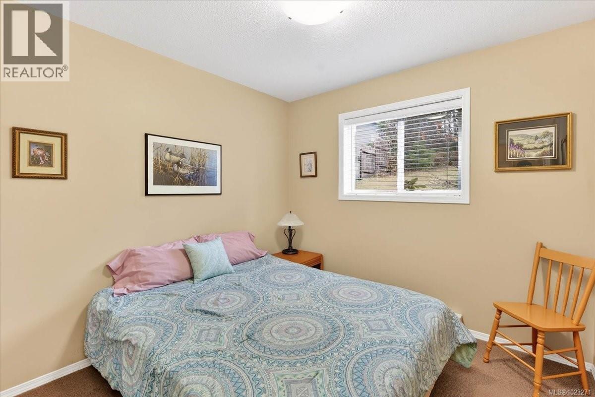 8253 DICKSON DR - 27