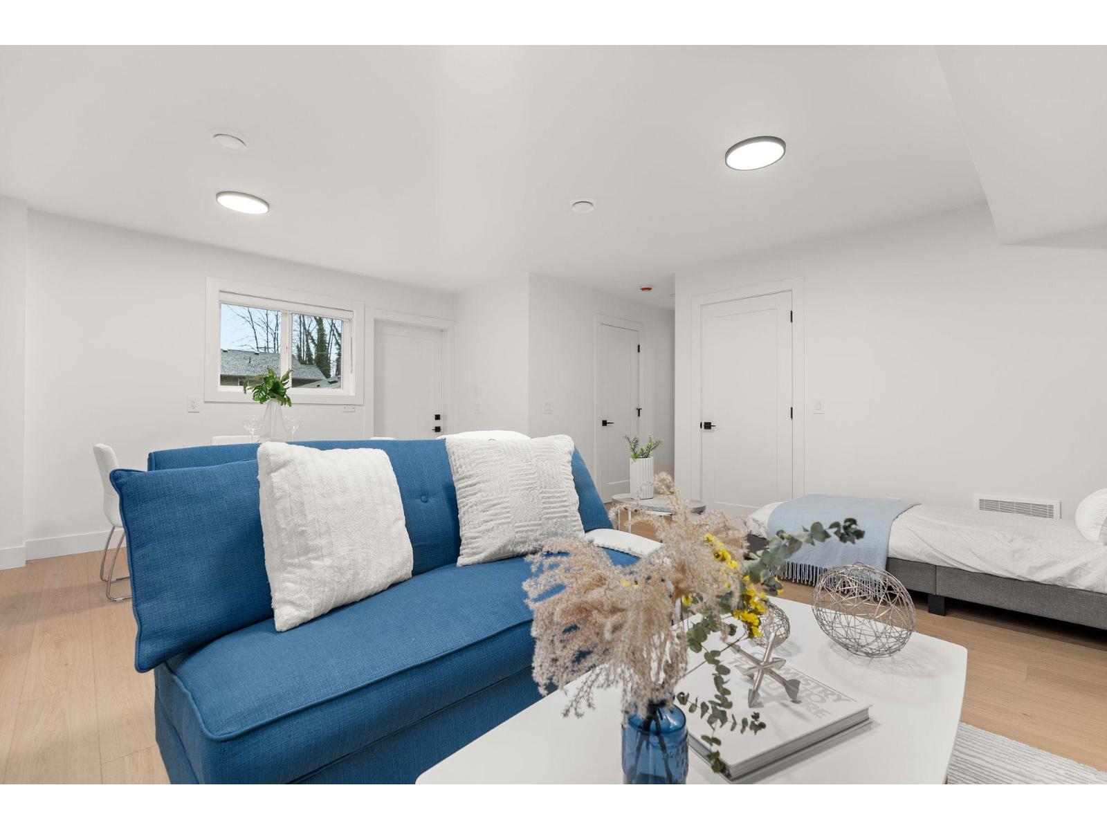 3 2522 CAMPBELL AVENUE, Abbotsford