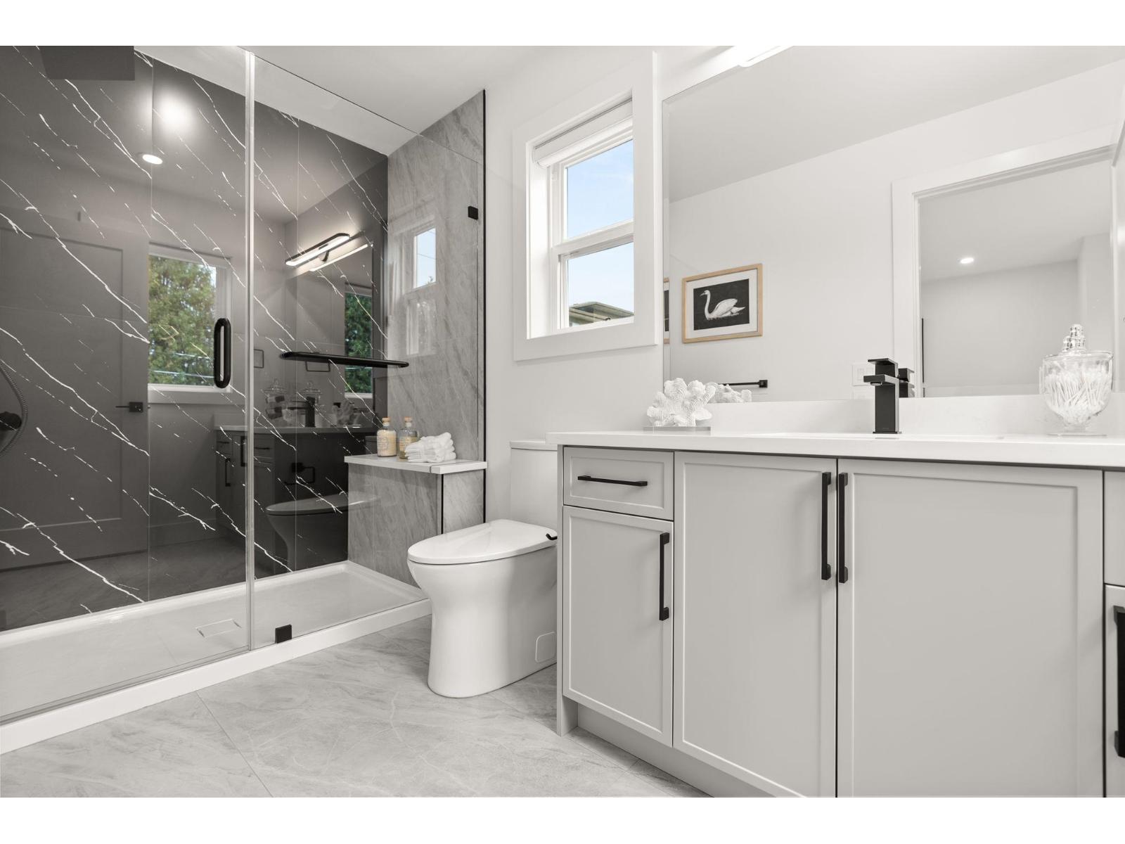 3 2522 CAMPBELL AVENUE, Abbotsford
