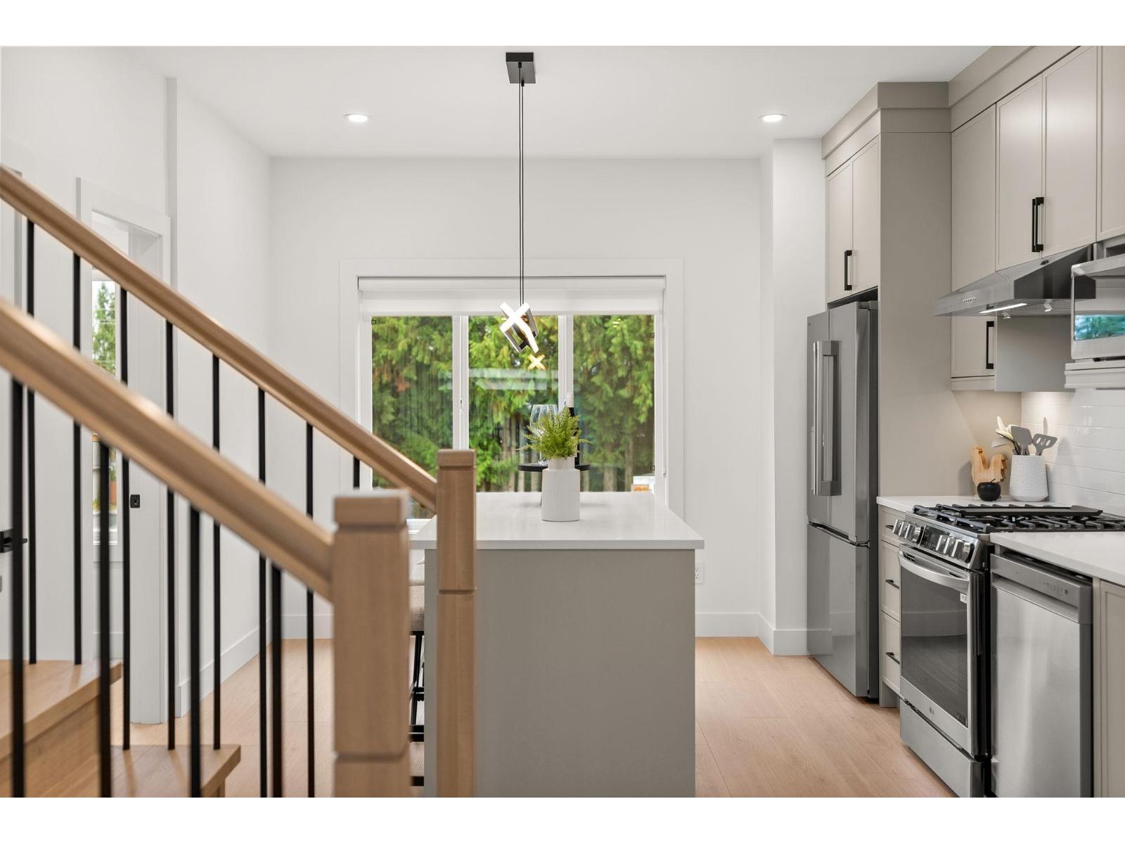 3 2522 CAMPBELL AVENUE, Abbotsford