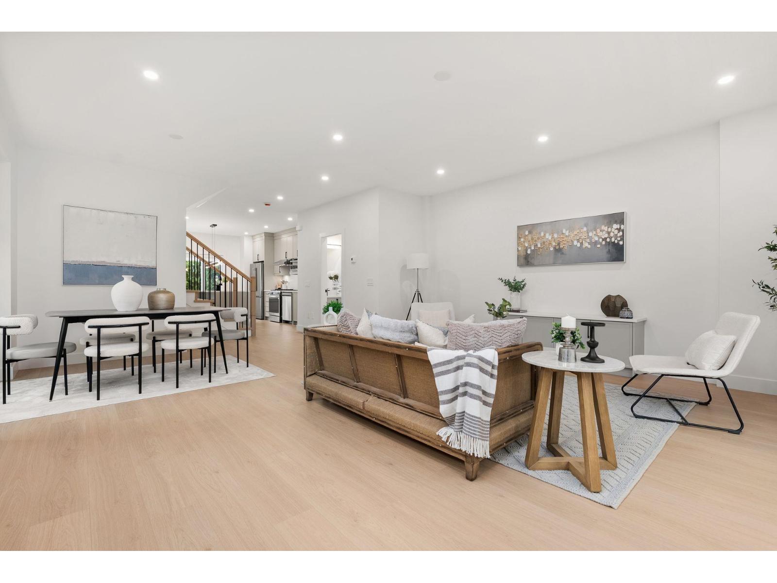 3 2522 CAMPBELL AVENUE, Abbotsford