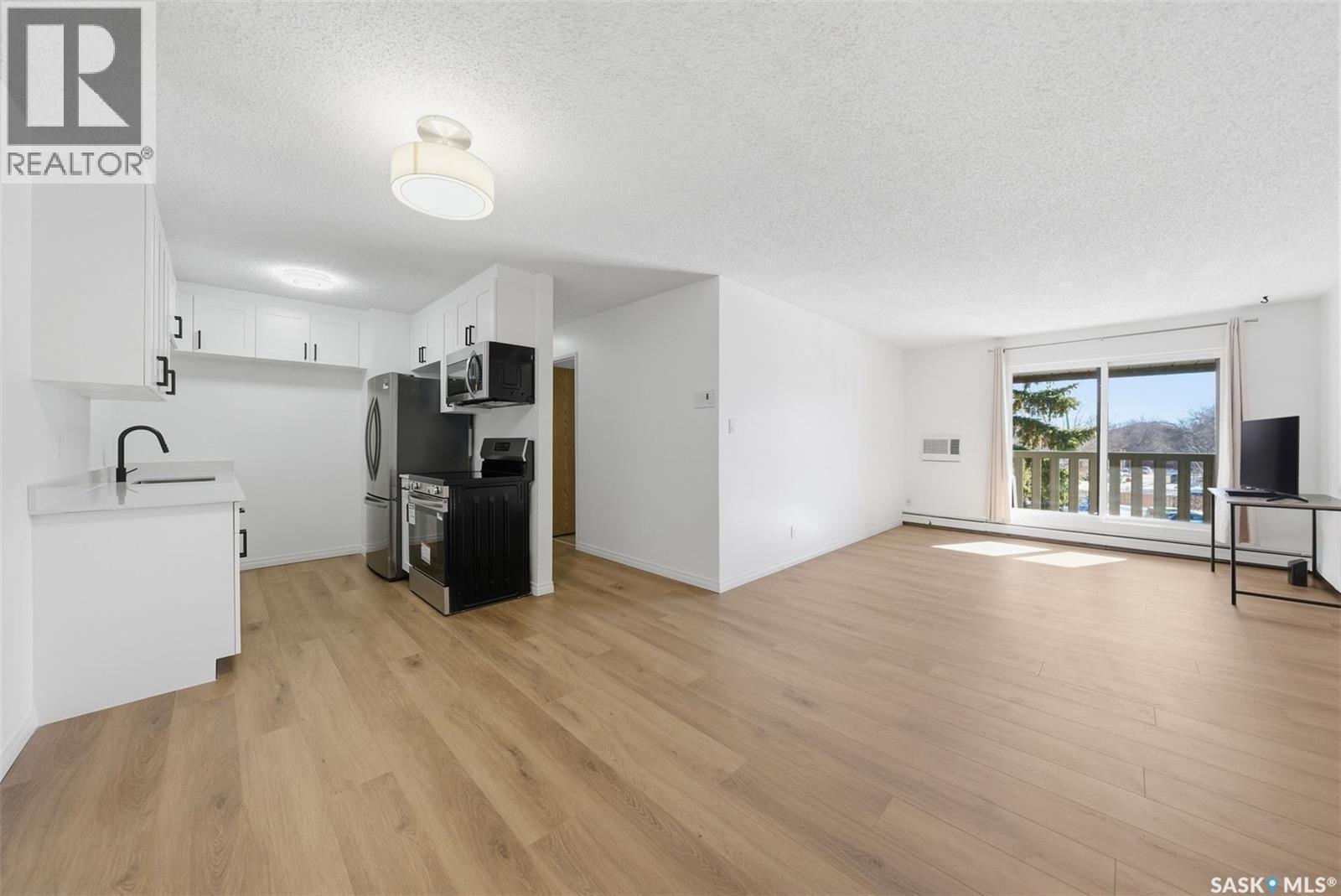 #306 403 TAIT COURT - 13