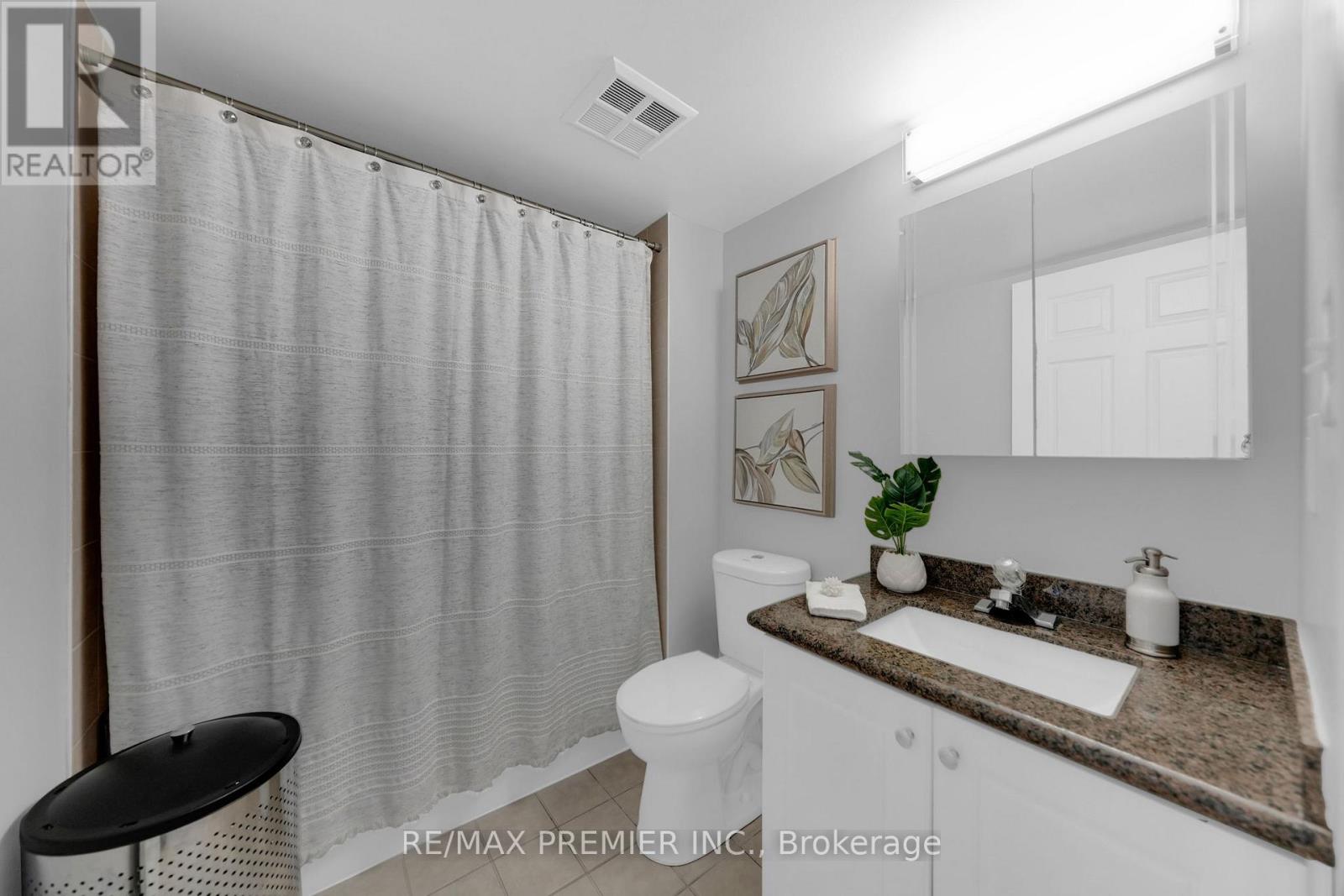 220 - 51 BAFFIN COURT — photo 29