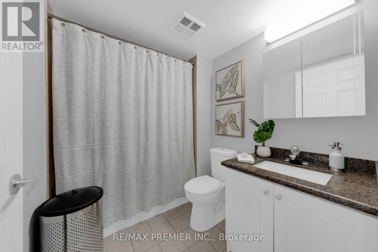 220 - 51 BAFFIN COURT — photo 30