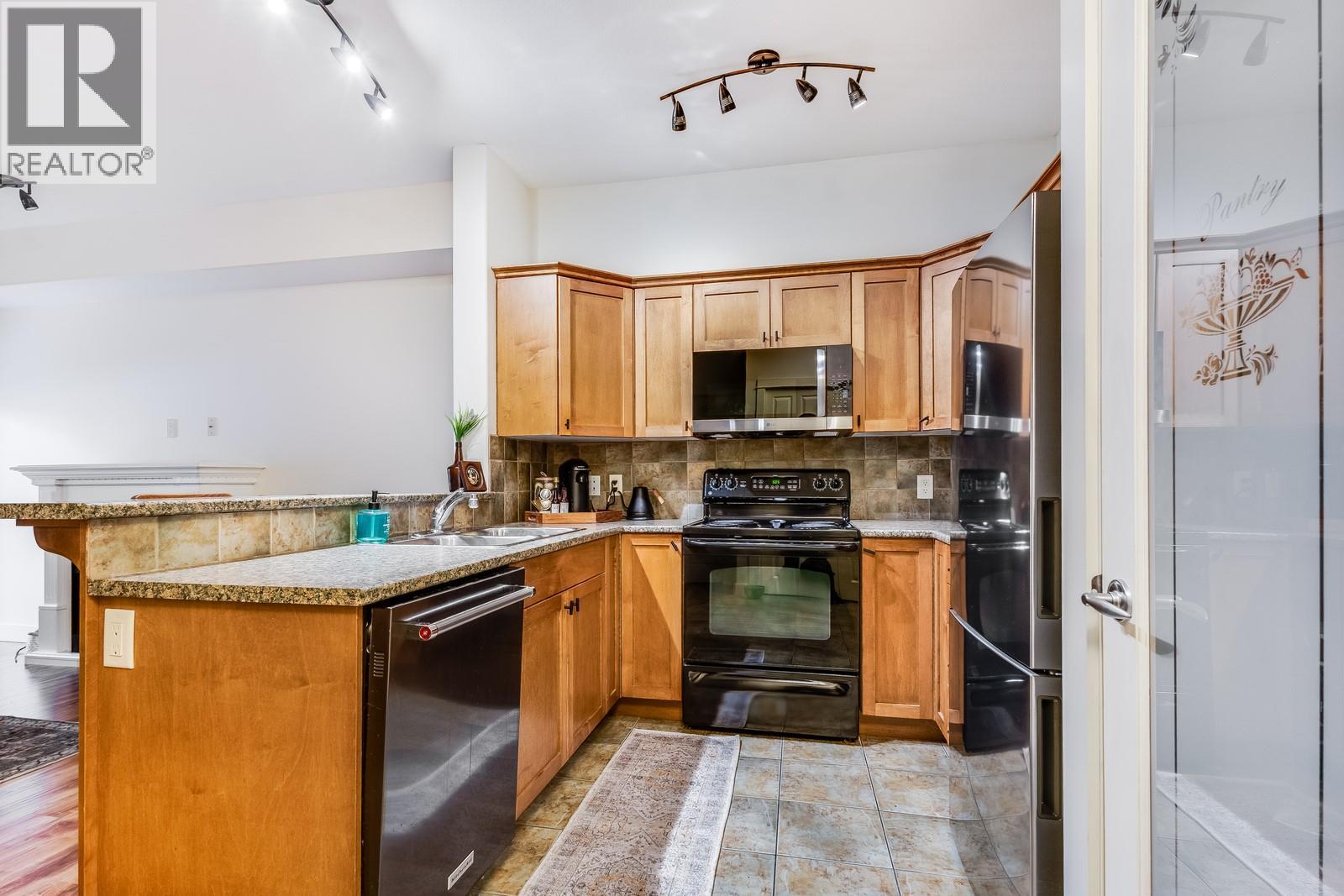 #113 2551 Shoreline Drive - 4