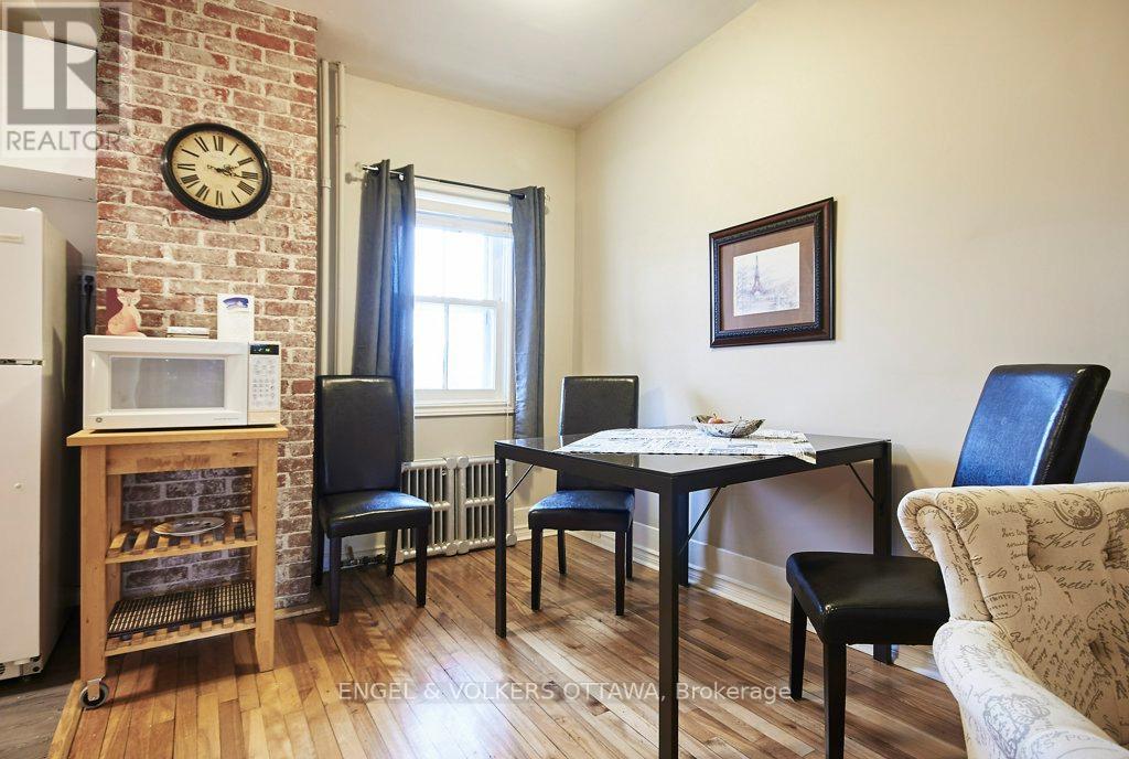 22-24 ST FRANCIS STREET - 21