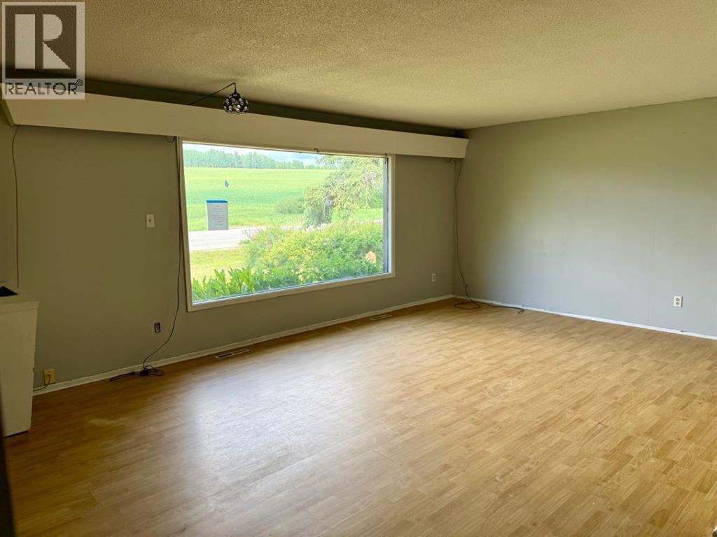 9917 103 Avenue, Plamondon