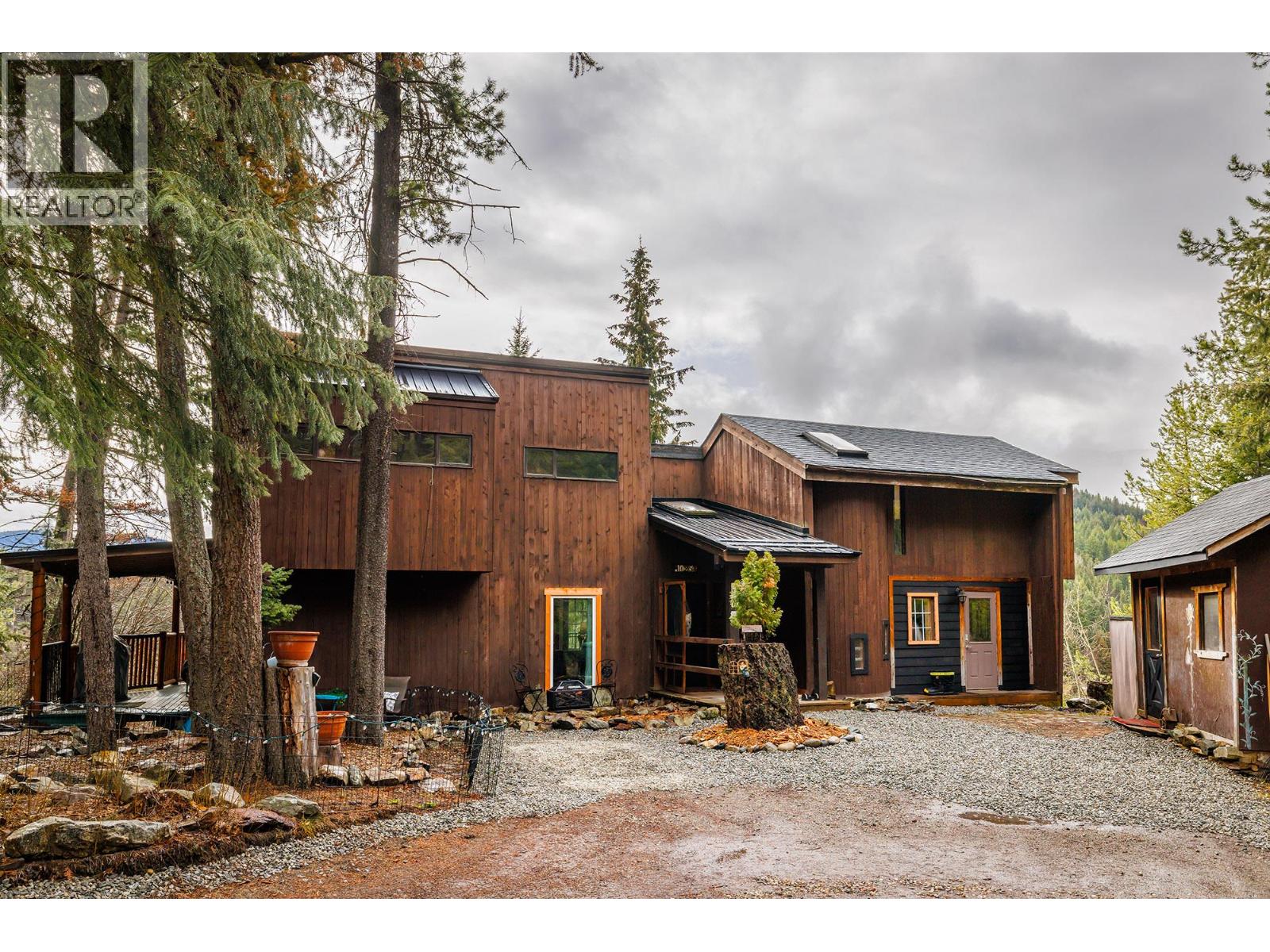 11251 THREE FORKS ROAD - Image 2