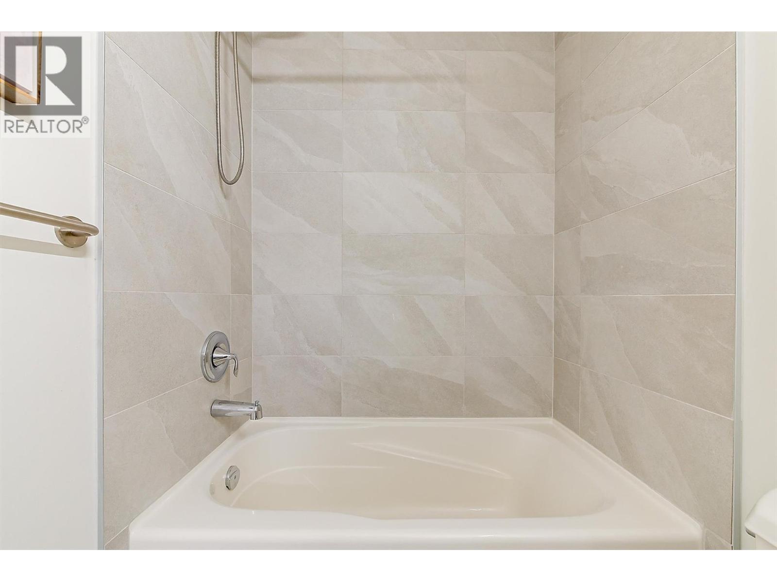 3533 Carrington Road Unit# 102, West Kelowna