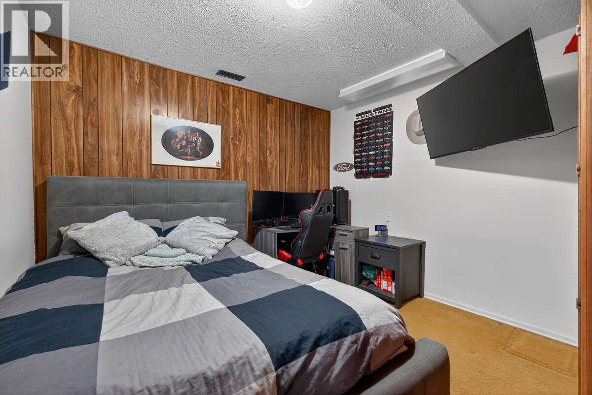 502 Pine Street, Sicamous