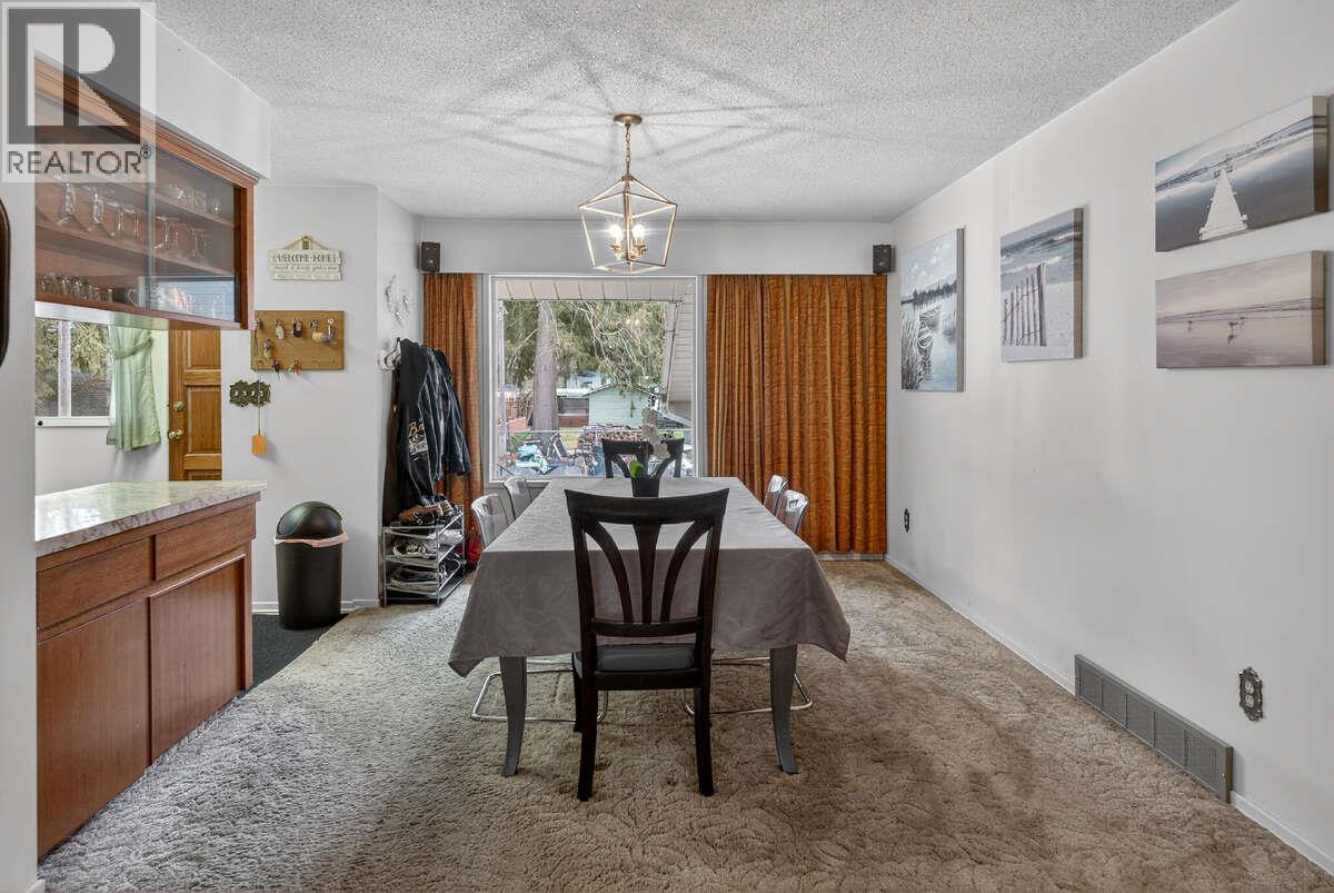 502 Pine Street, Sicamous